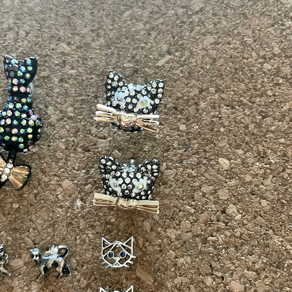 Cat Earrings - Picture 3 of 5